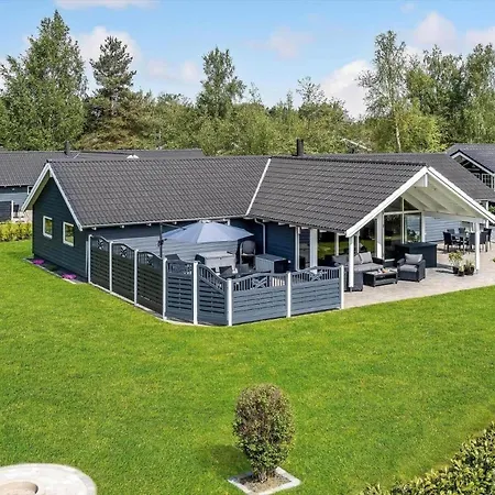 M400-vaeggerlose-kaninstien-22 Bøtø By